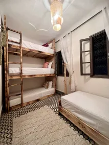 Peekaboo Hostel - Image 2