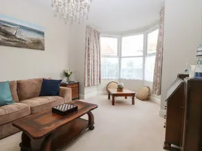 Cottage with garden | Beach view - Image 5