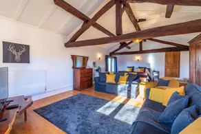 Villa with garden, BBQ & terrace - Image 4