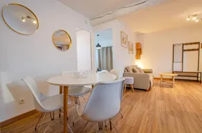 Gîte avec 2 chambres à coucher pour 6 personnes - Image 2