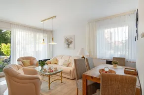 Appartamento adatto alle famiglie con giardino, terrazza e barbecue | Vista sul giardino | Ideale per lavorare da remoto | Accetta animali domestici - Image 4
