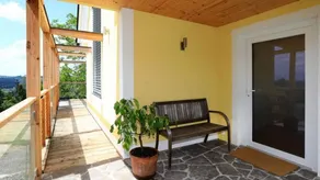 Apartment with garden, terrace & barbeque - Image 5