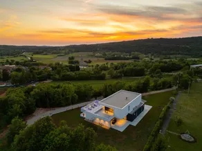 Villa with BBQ, terrace & pool | Dogs allowed - Image 4