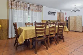 Ferienhaus mit Grill, Garten und Terrasse | Bergblick - Image 5