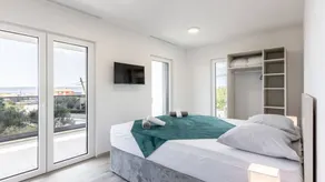 Flat with terrace, private pool & barbeque | Sea view - Image 3