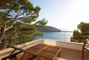 Flat with terrace & pool | Mountain view - Image 3