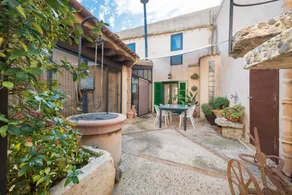 Villa with barbecue, private pool & terrace - Image 3