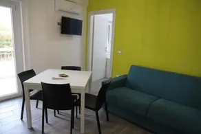 Ferienwohnung mit Terrasse, Pool und Garten | Gartenblick | Neben dem Strand | Hunde erlaubt - Image 3