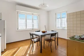 Holiday Home 'Conci' with Mountain View, Shared Terrace and Wi-Fi - Image 4