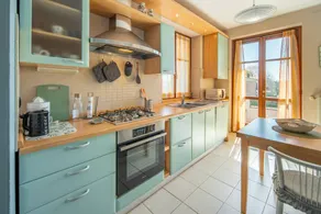Flat with terrace | City view - Image 3