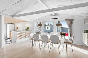 Charming house with terrace, BBQ & sauna | Beach nearby - Image 5