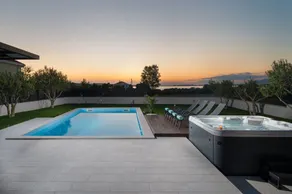 Villa mit privatem Pool, Grill und Garten | Bergblick - Image 3
