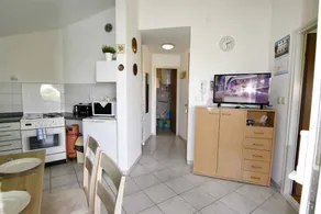 Holiday apartment with garden - Image 5