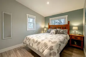 Lakefront Retreat + Hot Tub • Sunset Views • Point Pelee - Image 4