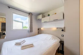 Charming caravan with terrace for 6 - Image 4