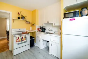 Ferndale Apartment w/ Yard - Near the Detroit Zoo! - Image 2