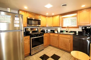 Appartement avec barbecue et piscine | Vue ville - Image 2