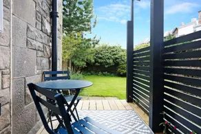 Holiday apartment with garden - Image 3