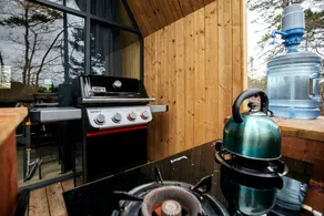 Peaceful Off-Grid Chalet with Scenic Lake Views - Image 3