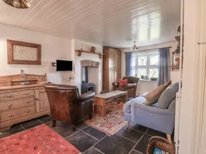 Fully equipped lovely cottage with garden - Image 4