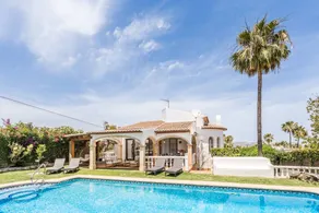 Villa 'Jami' with Private Pool, Wi-Fi and Air Conditioning - Image 4