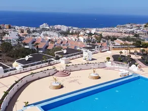 Appartement de vacances avec terrasse, piscine chauffée et jardin - Image 2