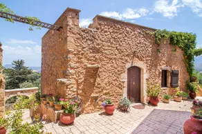 65 sqm One Bedroom Maisonette with Roof Access and Valet. Mountain and Sea View - Image 2