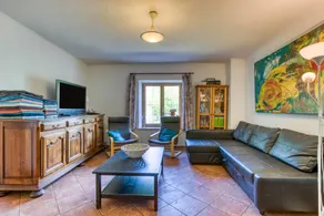 Holiday home with heated pool, barbecue & garden - Image 4