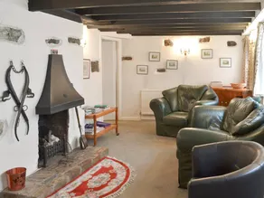 Family-oriented wonderful cottage with garden | Dogs allowed - Image 2
