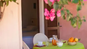 Studio Apartment in Residence With Swimming Pool - Image 4