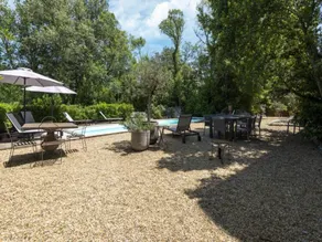 Spacious house with pool, BBQ & terrace - Image 5