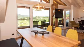 Family-oriented holiday apartment with sauna, garden & pool - Image 5