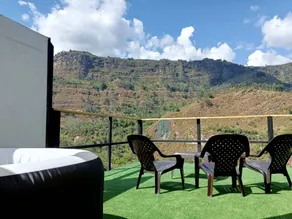 Machetá Cabin Retreat with Private Hot Tub and Stunning Mountain Views in Cundinamarca, Colombia - Image 3