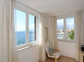 Beachfront Apartments Tamarix - Superior One Bedroom Apartment (Grand) 2 - Image 2