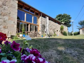 Cottage with terrace, garden & barbeque | Garden view | Dogs allowed - Image 2