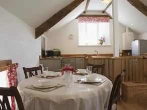 Cottage with BBQ & garden - Image 5