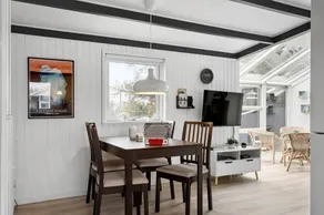 Family-friendly house with barbecue, terrace & garden | Pets allowed - Image 3