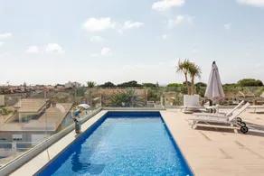 Fully equipped beautiful holiday apartment with terrace & heated pool | Mountain view | Close to the beach - Image 2