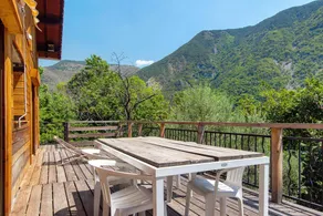 Apartment 'Les Grillons' with Mountain View, Shared Garden and Wi-Fi - Image 2