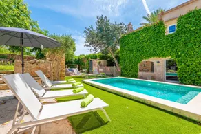 Villa with terrace & private pool - Image 4