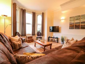 Child-friendly wonderful cottage | Beach view | Beach nearby | Dogs allowed - Image 3