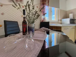 Fantastic flat 120 metres to the beach with sea view, sun loungers, air conditioning, WiFi - Image 4