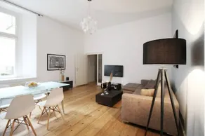 Agréable appartement entièrement équipé avec terrasse et jardin - Image 2