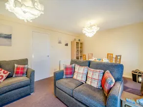 Family-oriented cottage with terrace & garden | River view | Dogs allowed - Image 3
