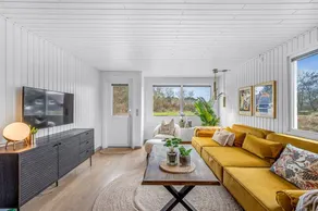 Fully equipped pleasant holiday home with terrace, sauna & hot tub | Pets allowed - Image 4