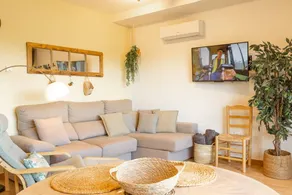 Holiday home with terrace | Mountain view - Image 2