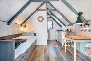 Tiny Home 'Vogelkoje' with Shared Terrace, Shared Garden and Wi-Fi - Image 5