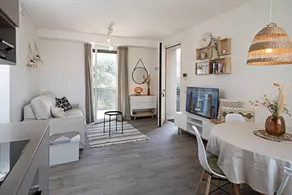 Appartement adapté aux familles avec terrasse, barbecue et piscine - Image 3