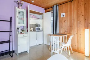 Room “Lavande Guest Room” with Pool, Shared Terrace, and Wi-Fi - Image 4