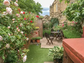 Agréable cottage avec jacuzzi, jardin et barbecue - Image 2